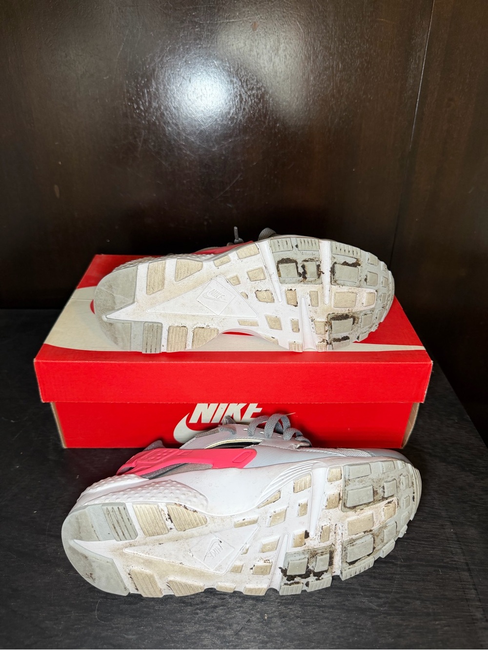 Nike Huarache Run GS 'Wolf Grey Hyper Pink' - Picture 7 of 7